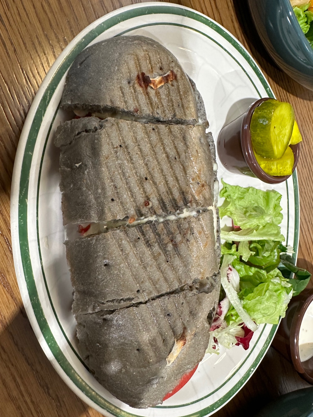 모짜렐라 토마토 파니니