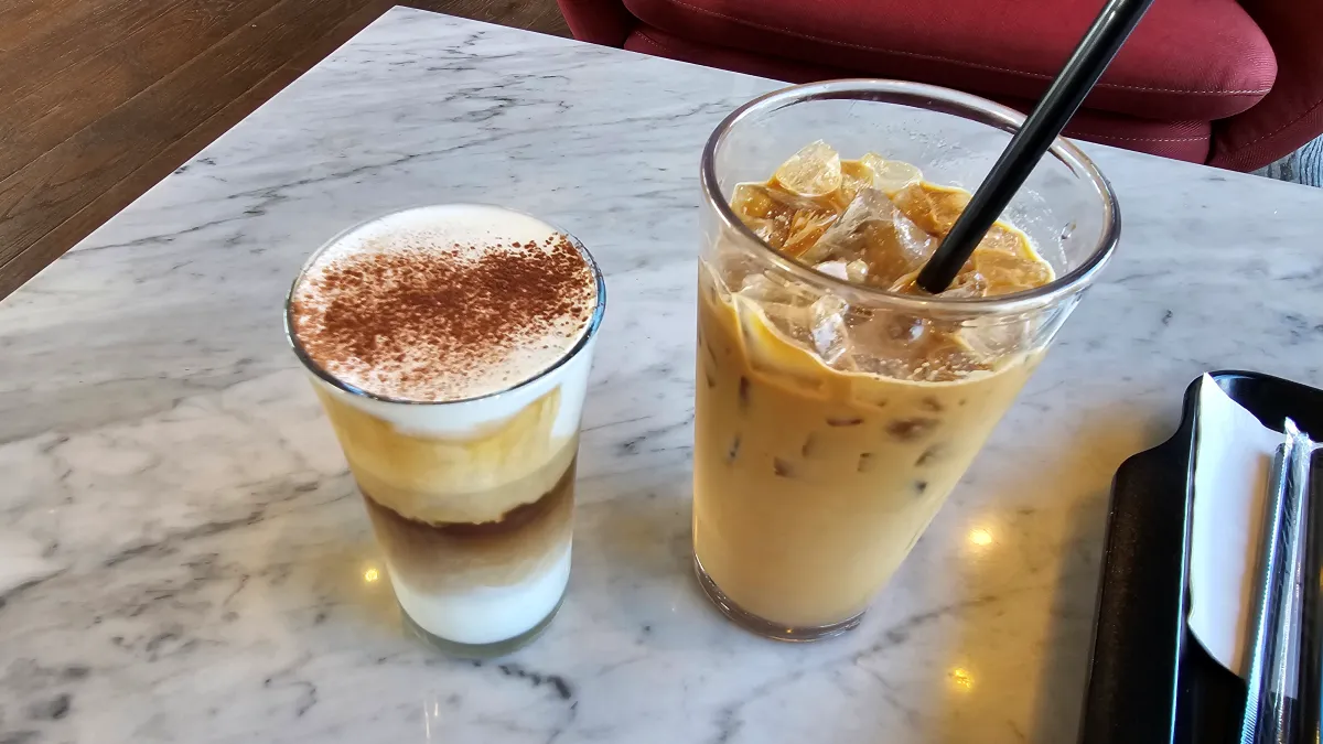 크림라떼와-아이스-바닐라-라떼