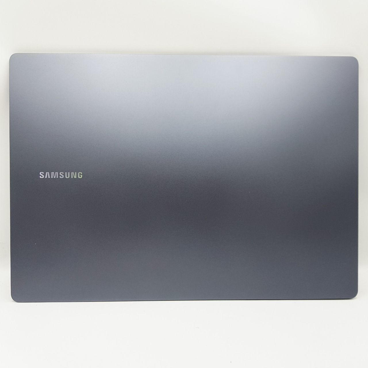 NT960XGK-KC51G 앞면