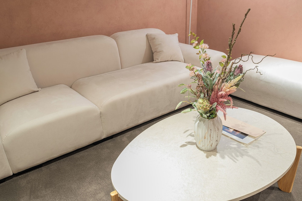 잠실 오로시에 관광호텔 특가! 신상 부티크 호텔 완전정복 (루프탑수영장+사운드바+스마트시스템 총정리)