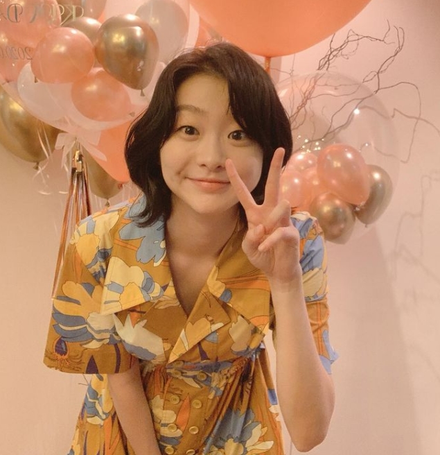 김다미 생일