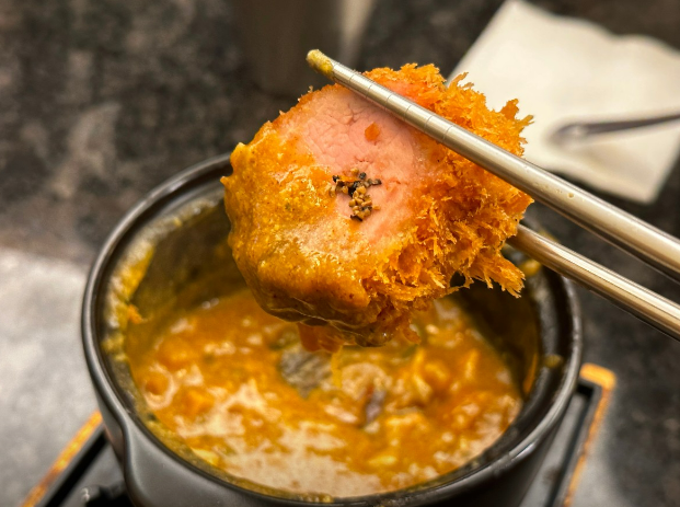 정돈-돈까스와-소스