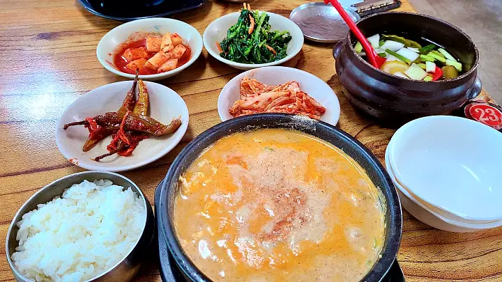 식객 허영만 백반기행 172회 박기웅 편 새콤한 오이지냉국, 투박한 식감이 살아있는 들깻가루 하얀순두부 강변 미사리 하남 스타필드 손두부 맛집 소개