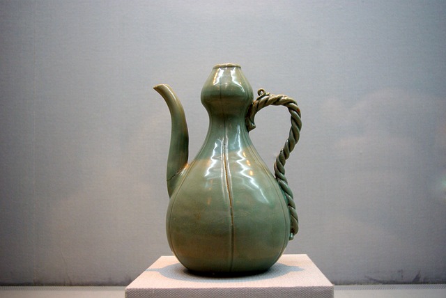 청자 무늬가 만든 현대 패턴 실험기