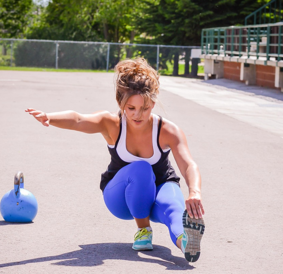 운동 기구 없이도 가능한 전신 운동 루틴