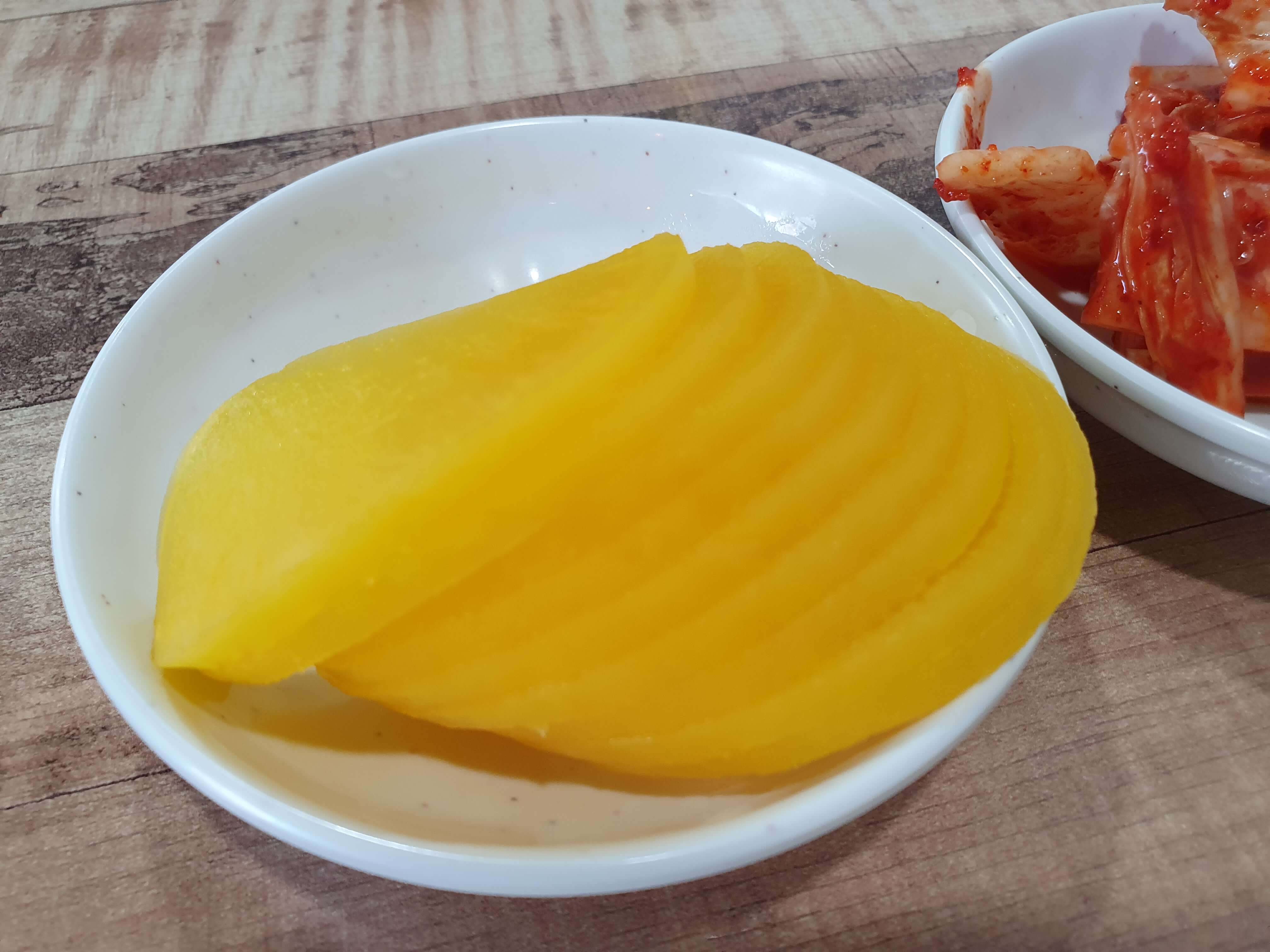 화명동(화명신도시) 바보엄마칼국수 바보엄마칼국수 단무지