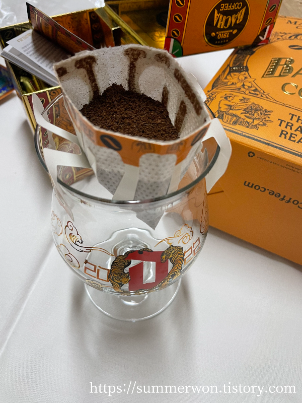 바샤커피 드립백 내리기 전