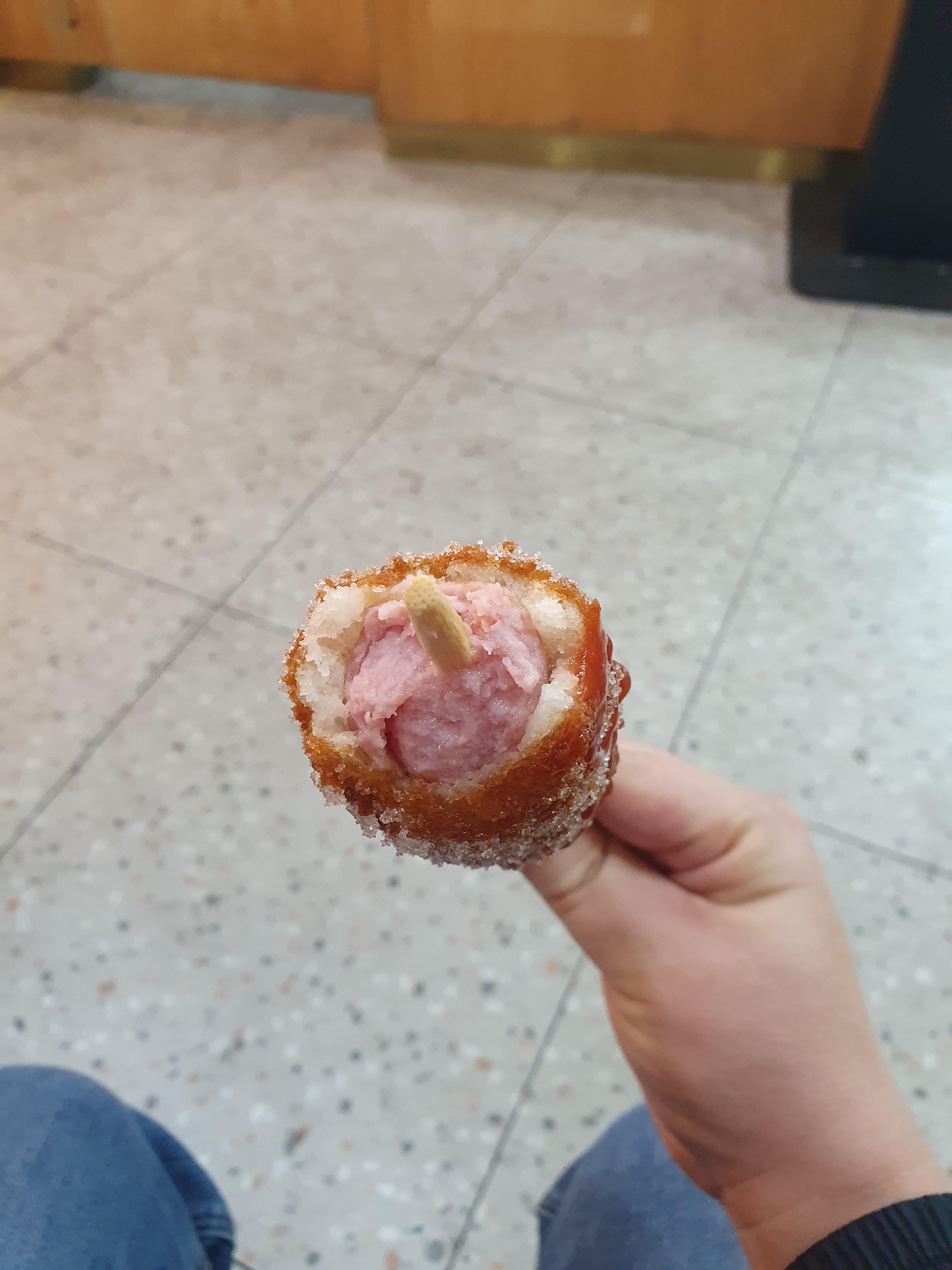 궁동 명량핫도그 점보핫도그 소시지가 확실히 탱글거려서 좋다.