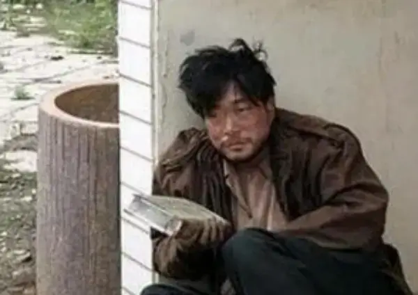 손현주-배우-거지짤-사진