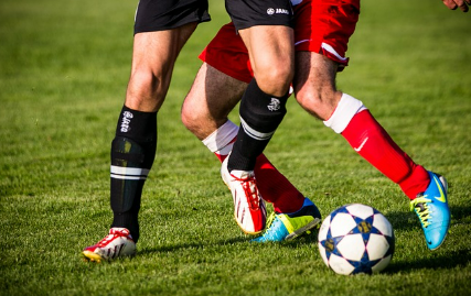 EPL에서 가장 논란이 많았던 사건들 : 판정 논란부터 이적 사기까지