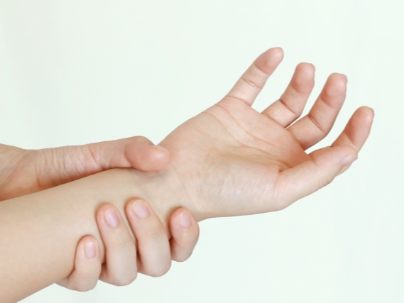 손 관절에 도움을 주는 보스웰리아 연구결과