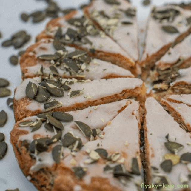 호박씨가 가득한 호박씨 파이