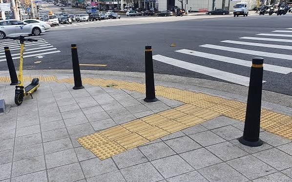 볼라드 관련 이미지
