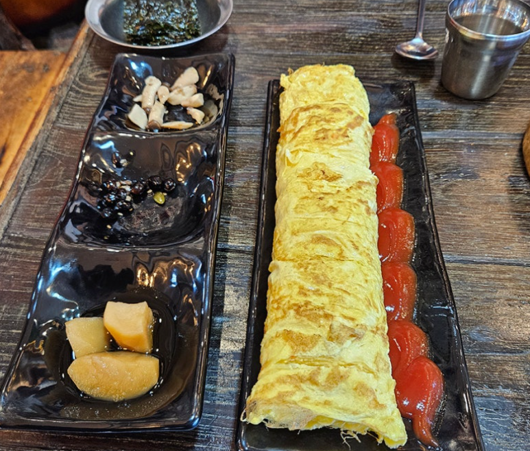 한옥집 서귀포서홍점 왕계란말이