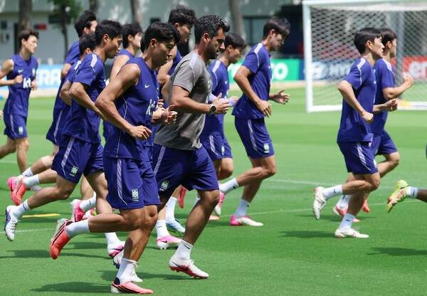 홍명보호 귀국 행사 취소 및 조별리그 탈락 사태 심층 분석: 한국 축구의 시스템적 붕괴와 향후 과제