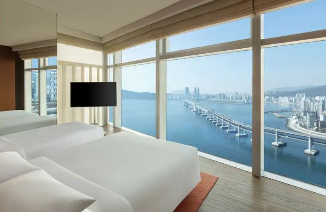 여름 호캉스 호텔 TOP5-수영장, 조식 포함 가성비 숙소