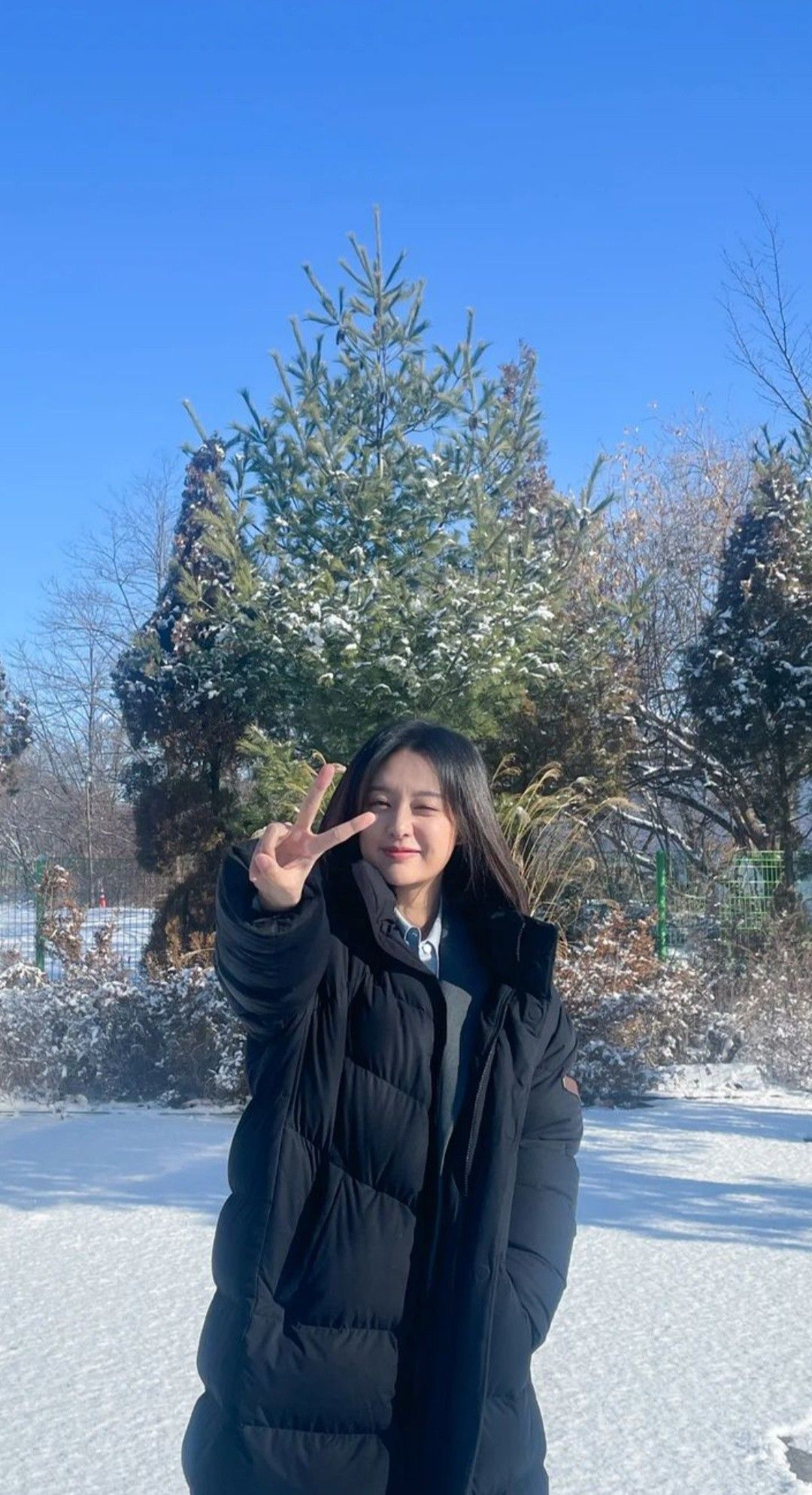 김지원 프로필 나이 키 가족관계 데뷔 드라마 알아보기