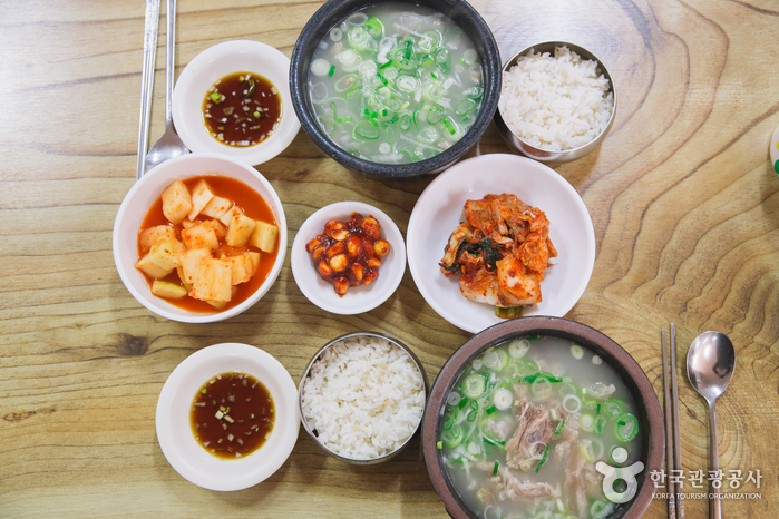 종로 도가니탕 맛집, 대성집