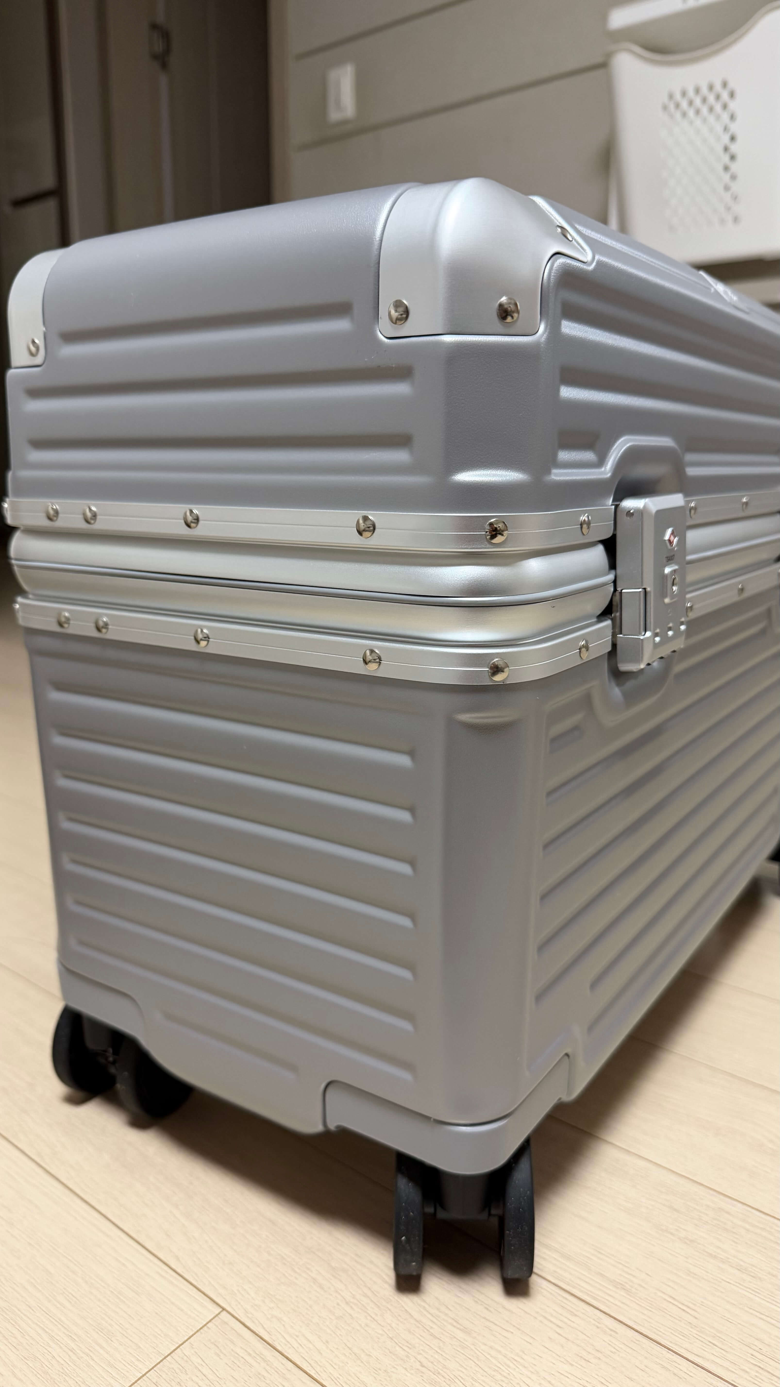 리드볼트 캐리어 플랩