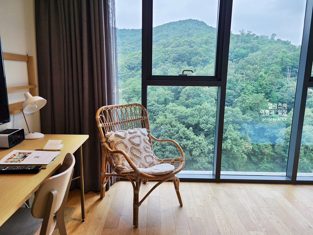 라까사호텔 광명 슈페리어 더불룸 그린 마운틴뷰, 힐링 호캉스 경기도 호텔