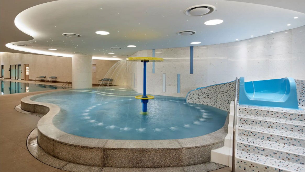 가족이 함께하는 수영, 도심 속의 작은 힐링