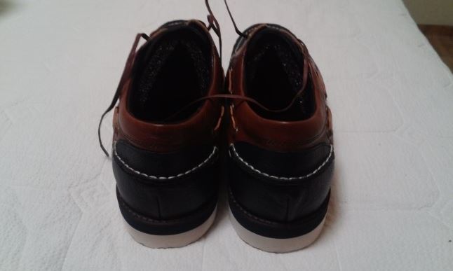 보트슈즈 뒷 모습