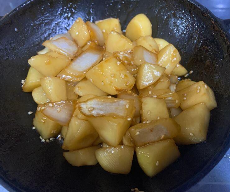 완성된 감자조림 사진이다.