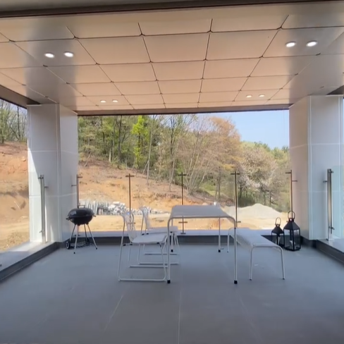 3층에는 바베큐를 즐길수 있는 공간도 갖추고 있다.