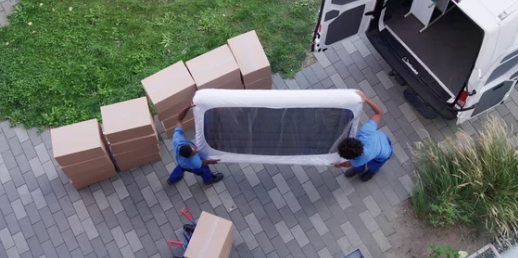 용달이사하는 모습