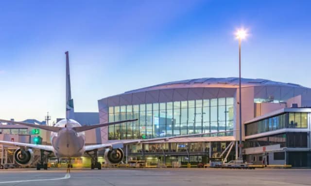 시드니 킹스포드 스미스 공항 전경