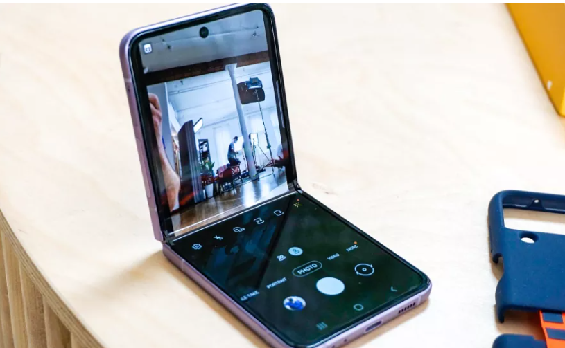 갤럭시 Z 플립3 - 숲의 사진