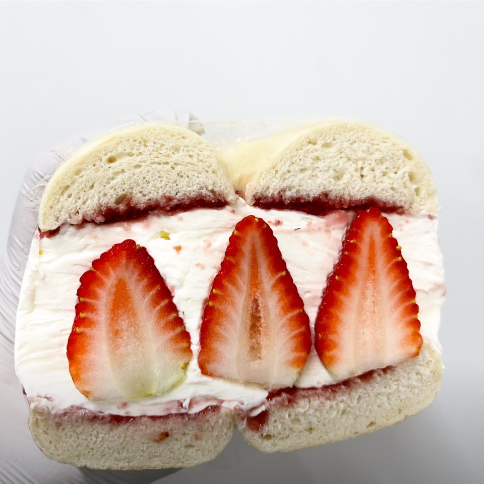 서울 망원동 빵집 투땀즈업, 쌀베이글과 맘모스 인기 메뉴 총정리