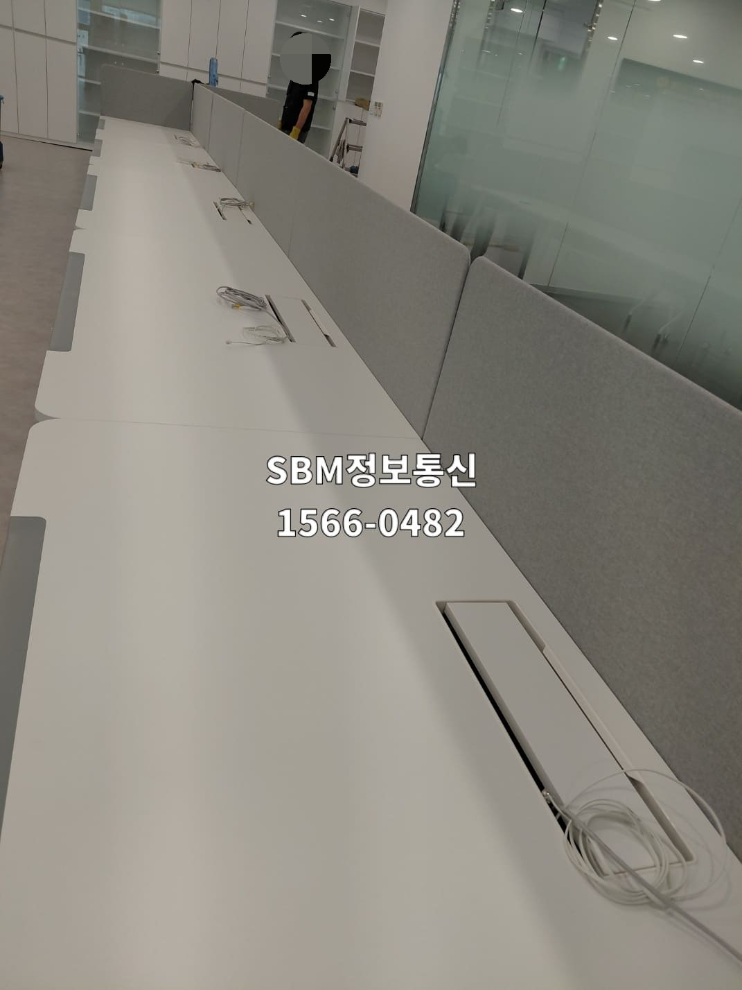 [현장 팩트 11] 공동 책상 랜선작업