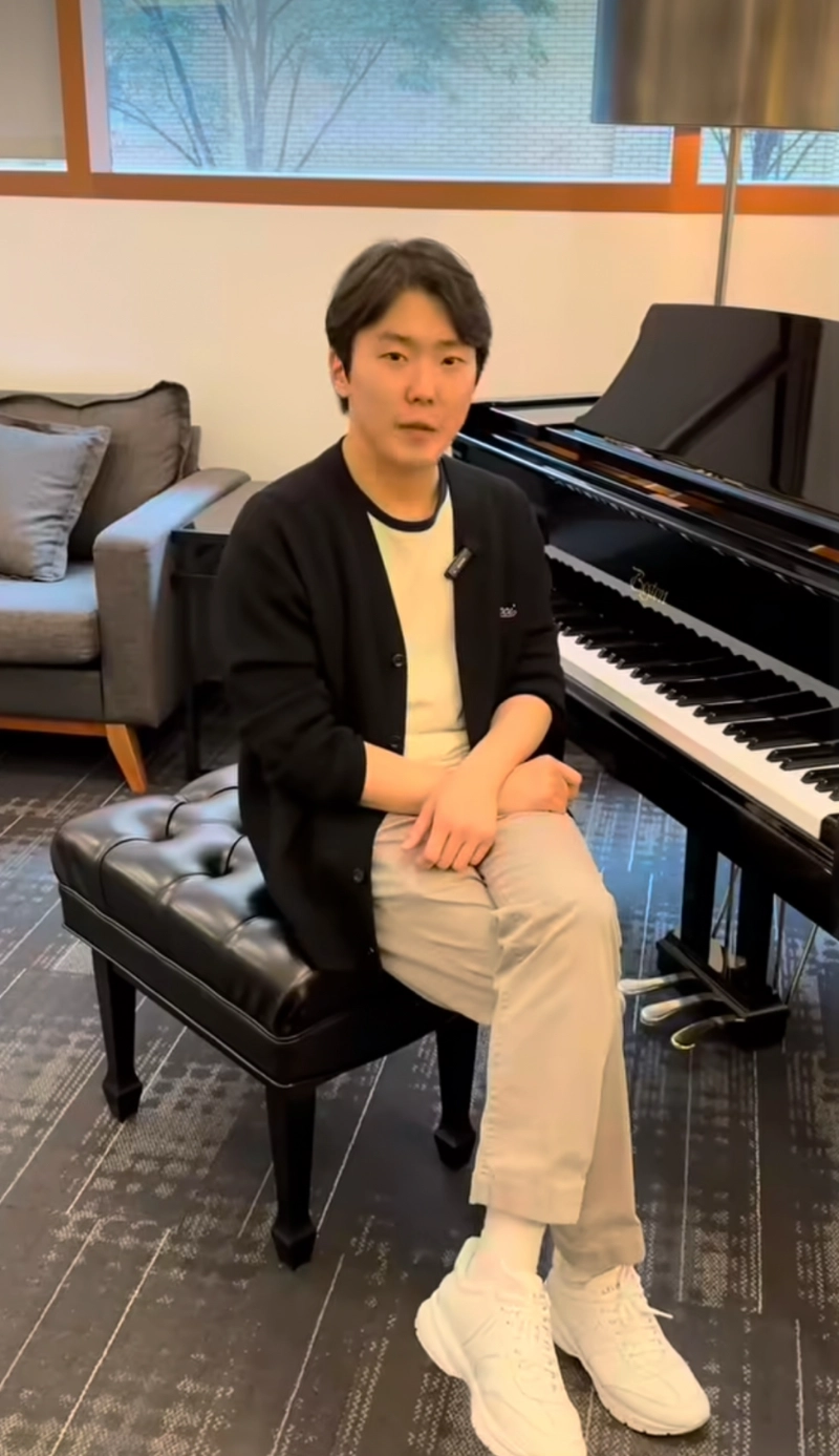 BTS V, 방탄소년단 뷔, 뷔 인스타그램, 손흥민 생일, 손흥민 뷔, 뷔 조성진, 뷔 손흥민 조성진, 조성진 피아니스트, 월드스타 우정, 셀럽 우정