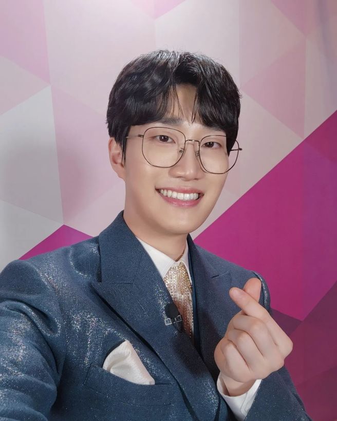 공훈 프로필