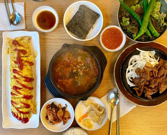강남 서초동 찌개 '장꼬방 묵은김치찌개'