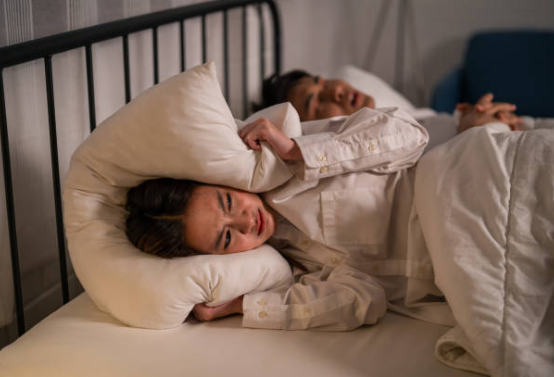 코골이 코를 고는 이유와 골지 않는 자세와 생활 습관.