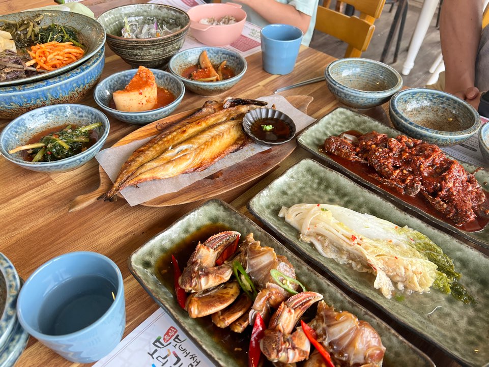제주도 10월 11월 날씨 가볼만한 곳 항공권 렌트카 여행코스 준비물 기내반입 김포공항 제주 동부 서부 맛집