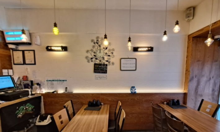 송현초밥의 내부 모습 2