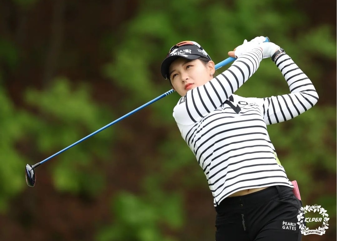 2022 시즌 분위기 전환 노리는 박현경 ⓒKLPGA