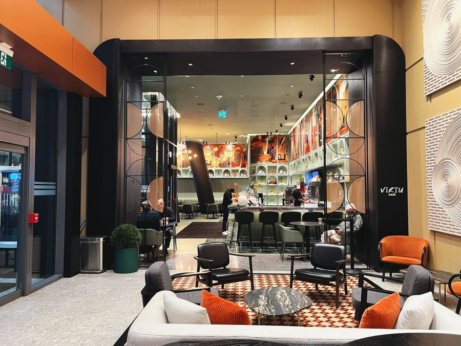 Calm weekday morning atmosphere inside Virtu Cafe
