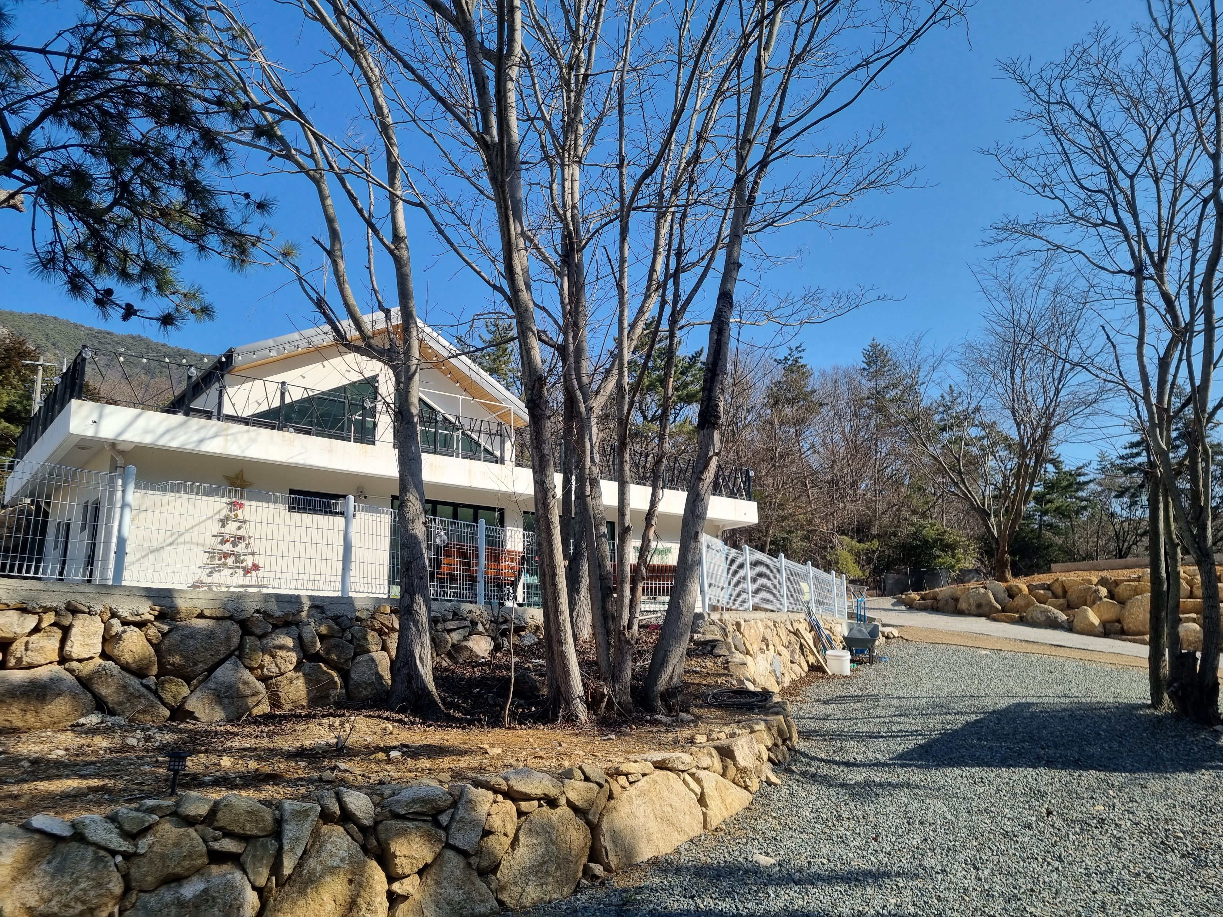 시간과 바깥 캠핑장