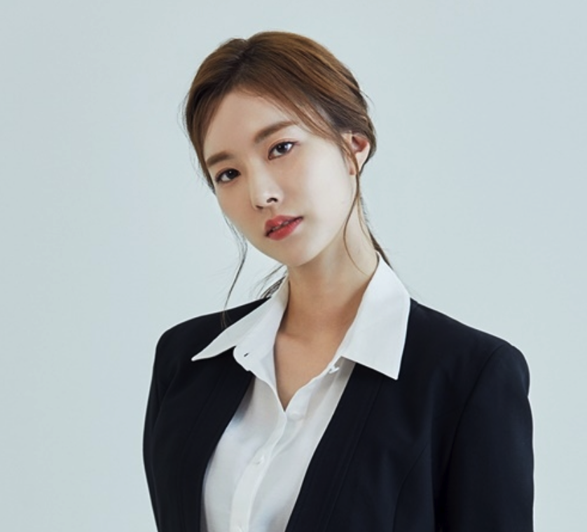한지완 프로필