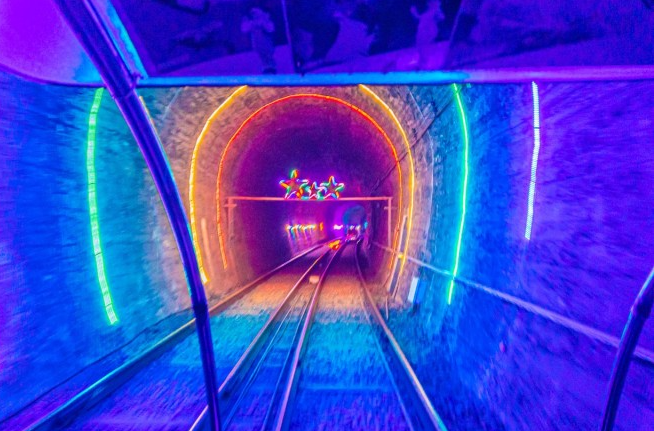 여수해양레일바이크-동굴led조명