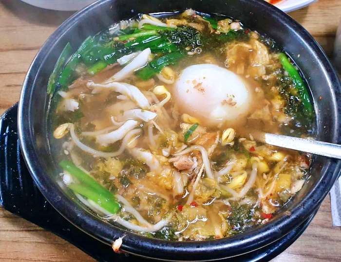 생방송투데이 강남 신사 서울 최고의 콩나물국밥 맛집