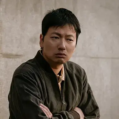 등장인물 사진 