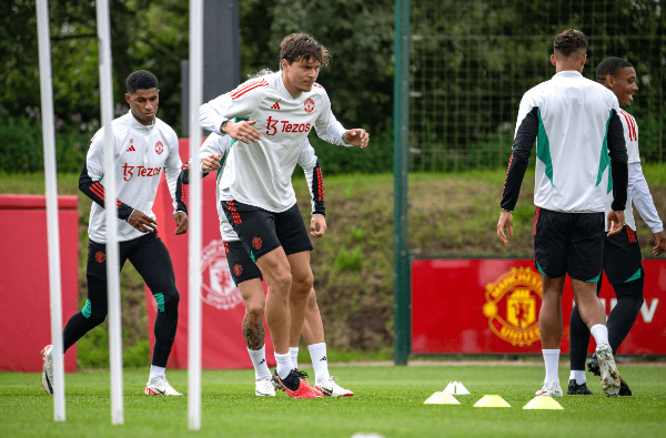 맨유 관련 사진 이미지입니다.