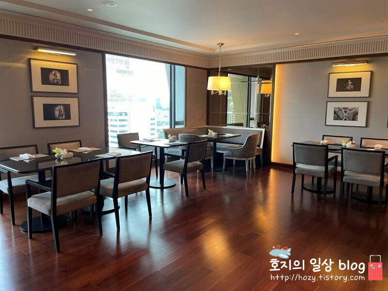 방콕 신돈 켐핀스키 이그제큐티브 라운지 전경