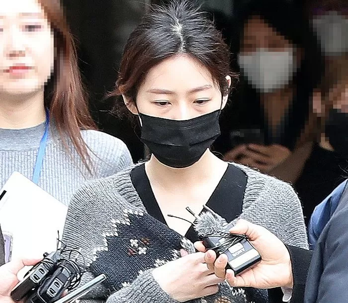 김새론