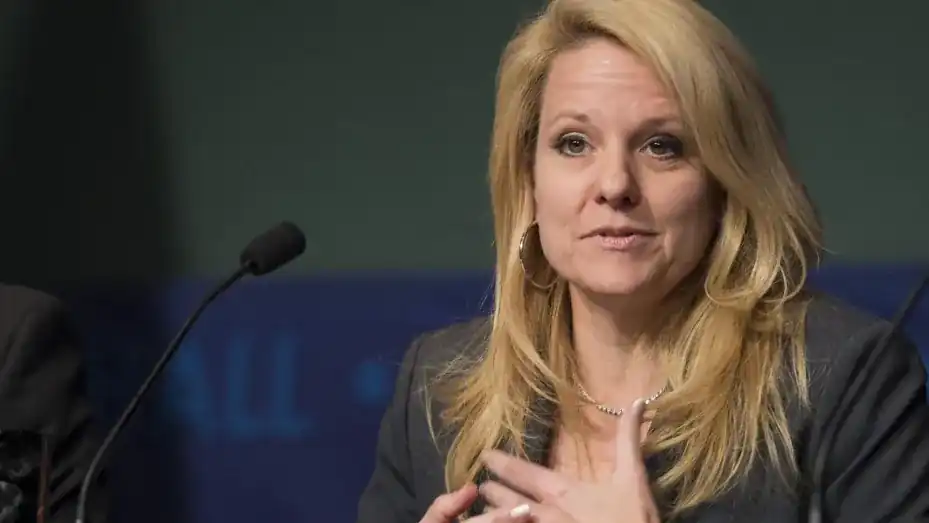 그림 3. 스페이스 X COO Gwynne Shorwell (출처: CNBC)